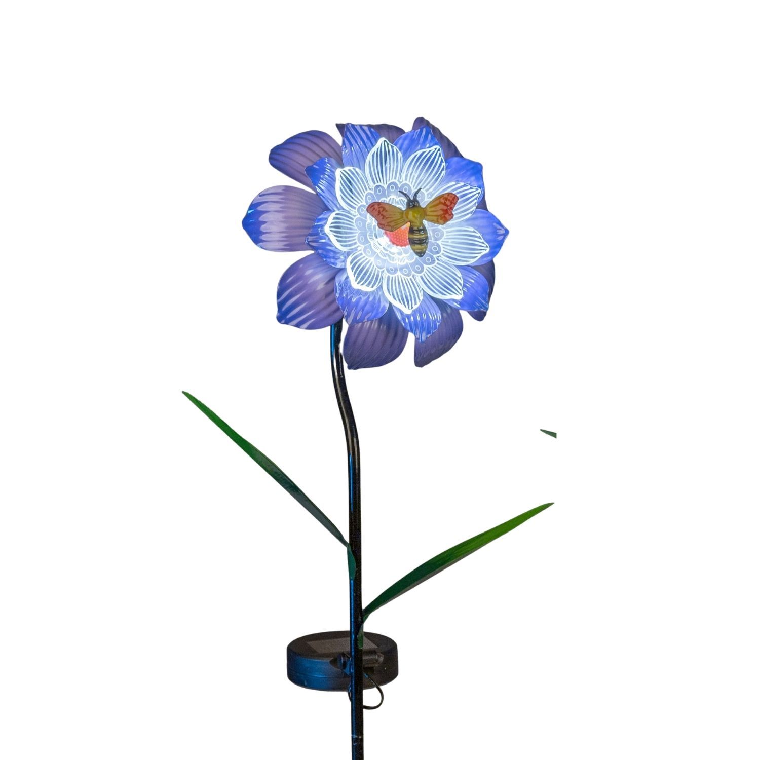Leuchtende blaue Blume mit weißem Muster und Schmetterling, grüner Stiel mit Blättern