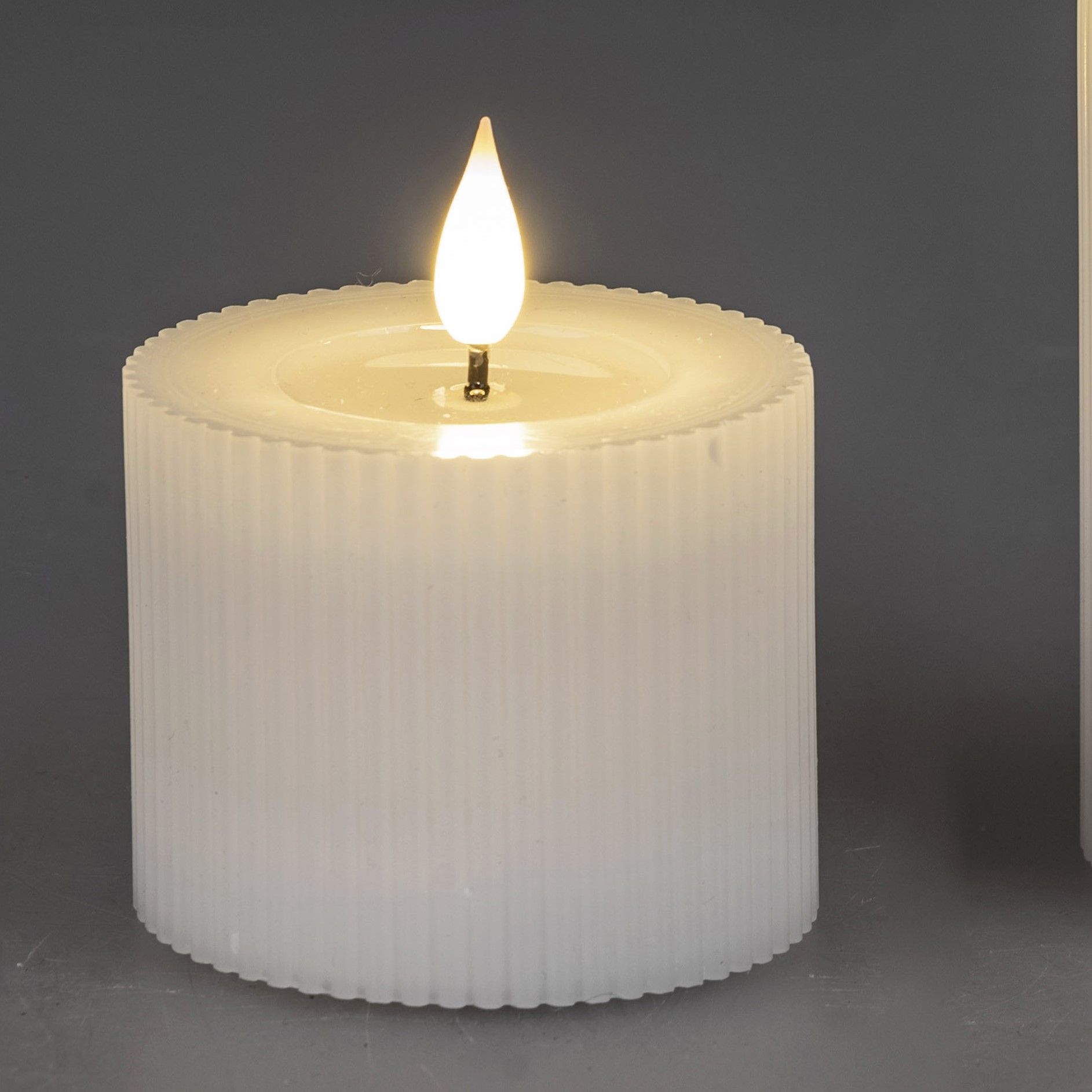 LED Kerze STREIFEN H. 4cm D. 7,5cm weiß mit Timer Formano