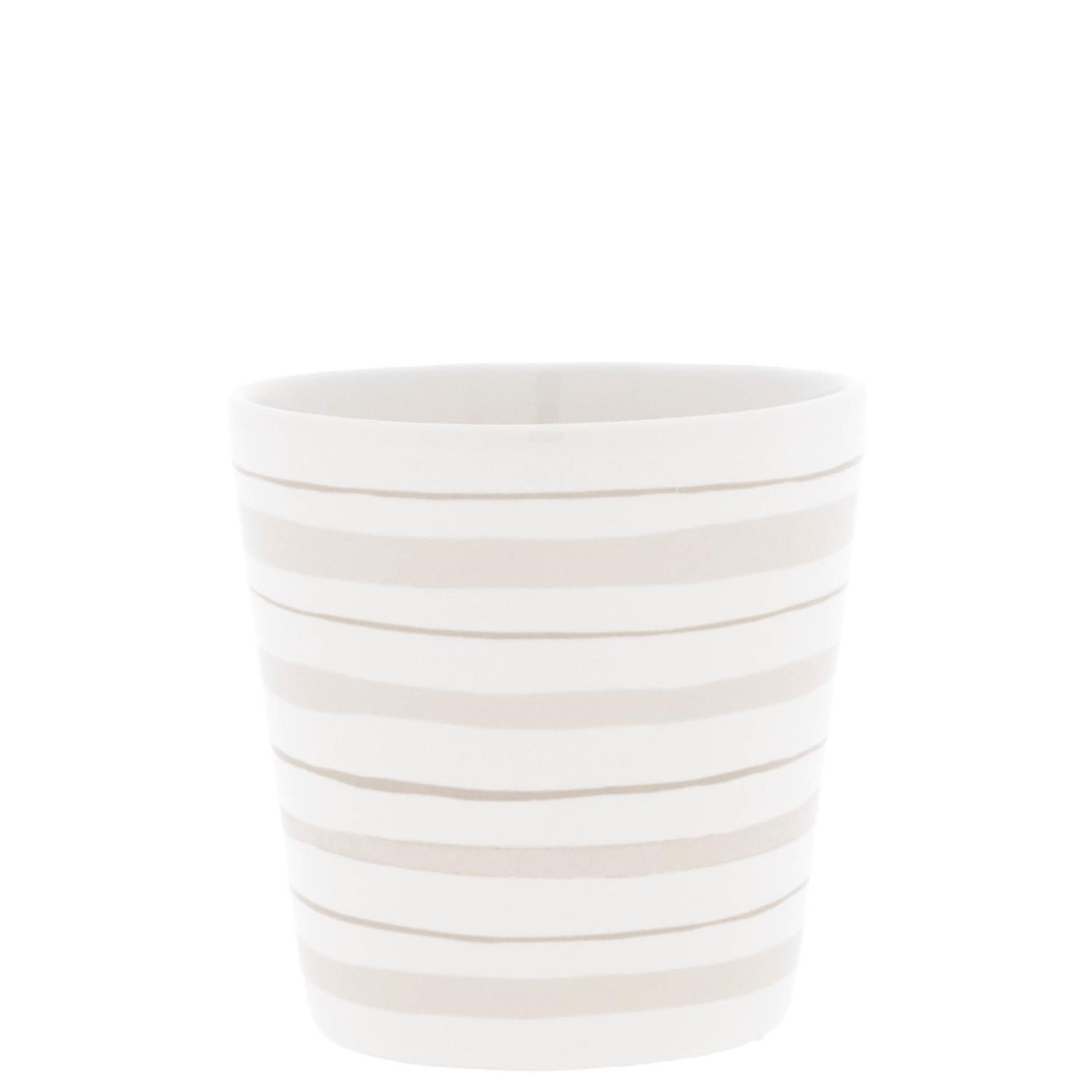 Ein runder Blumentopf aus Keramik mit horizontalen, hellen Streifen in Beige und Weiß.