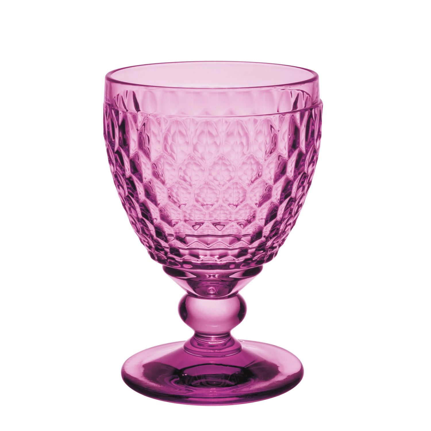 Ein pinkfarbener, facettierter Trinkbecher auf einem Fuß