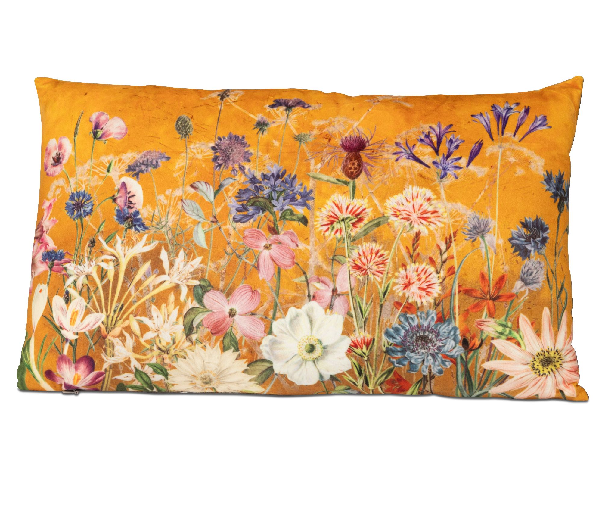 Kissen mit buntem Blumenmuster auf orangefarbenem Hintergrund. Verschiedene Blumenarten sind abgebil