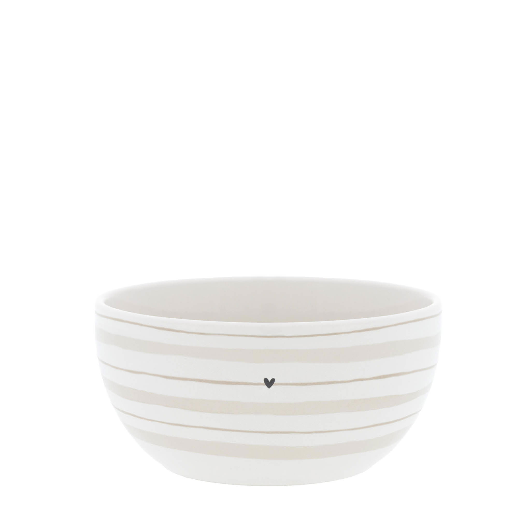 Eine runde Schüssel aus Keramik mit horizontalen, hellen Streifen und einem kleinen schwarzen Herz in der Mitte.