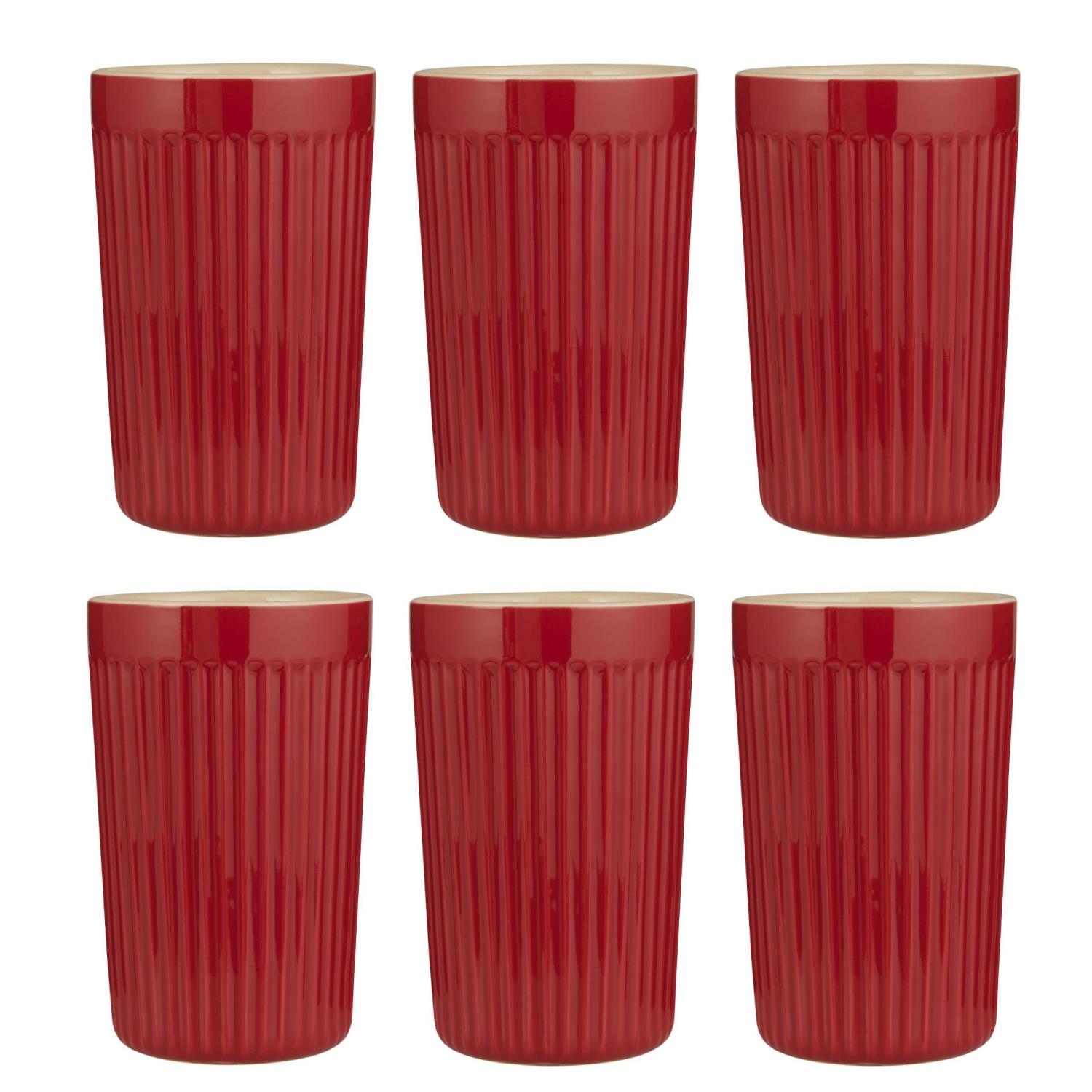 Sechs rote Becher mit vertikalen Rillen, gleichmäßig angeordnet in zwei Reihen. Die Innenseiten sind hell.