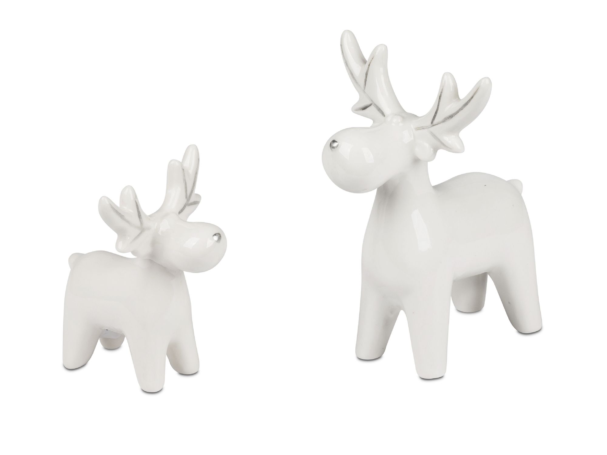 Zwei weiße, keramische Elchfiguren in unterschiedlichen Größen stehen nebeneinander. Die Figuren hab