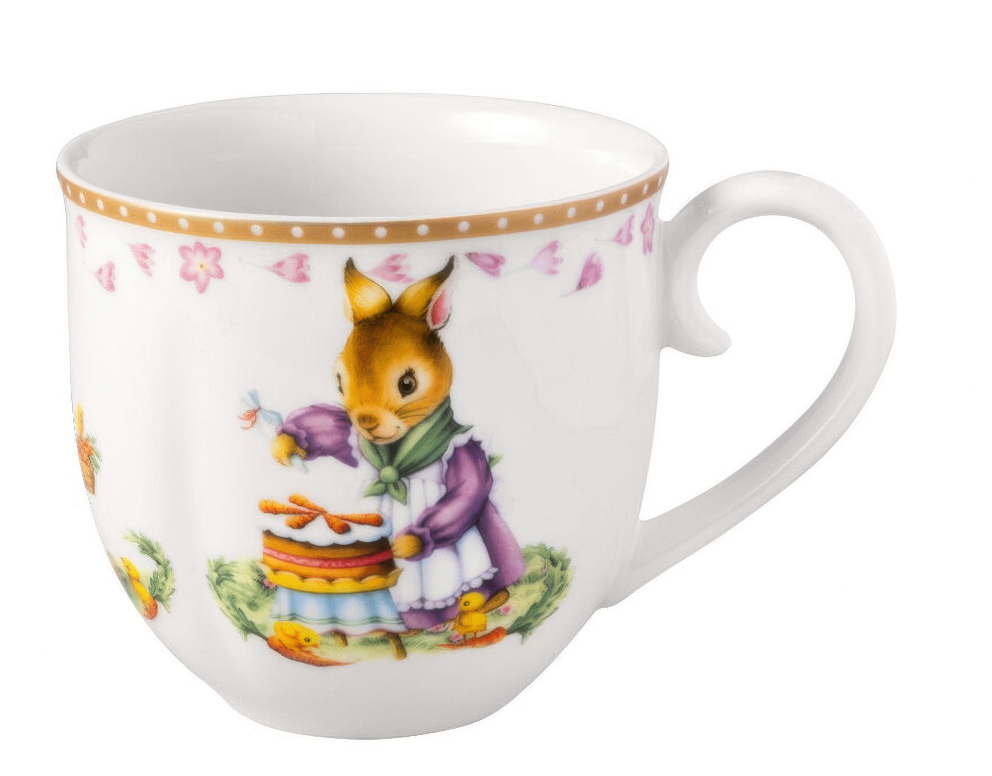 Tasse aus Porzellan mit buntem Motiv eines Hasen, der einen Kuchen dekoriert, umgeben von Blumen und kleinen Tieren.