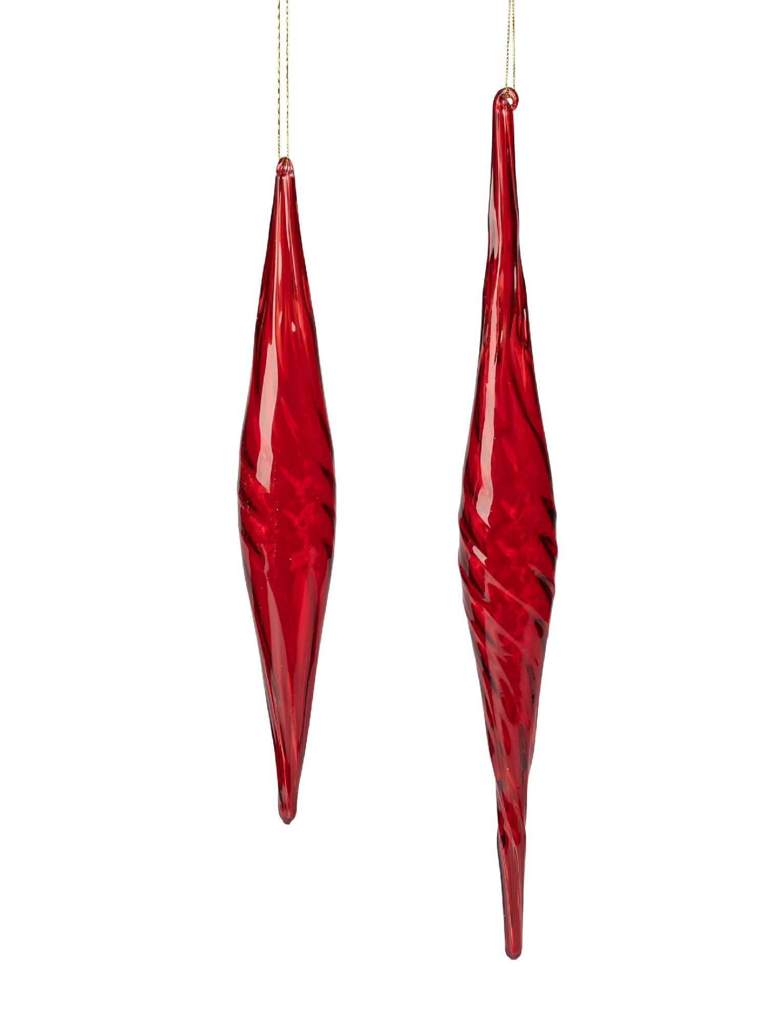 Zwei rote, gläserne Weihnachtsbaumanhänger in spitzer Form hängen an goldenen Fäden. Sie sind leicht