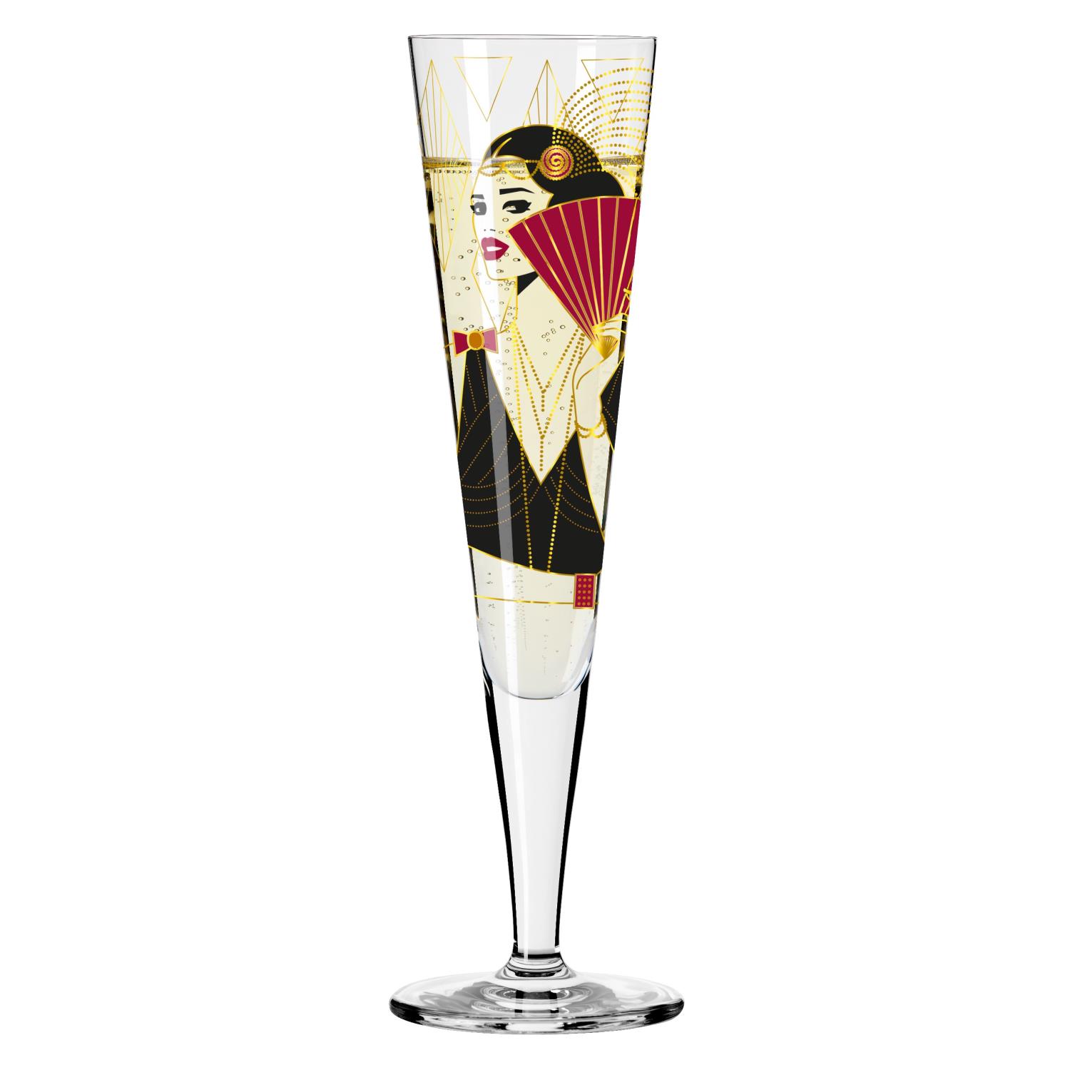 Ein schlanker Sektglas mit goldenen und roten Dekoren, das eine stilisierte Frau mit Fächer zeigt.