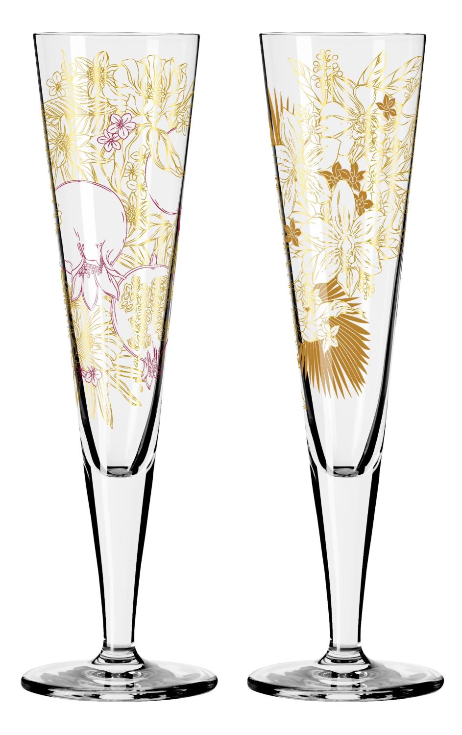 Zwei elegante Sektgläser mit floralem Muster in Gold und Rosa auf transparentem Glas, jeweils mit schmalem Fuß.
