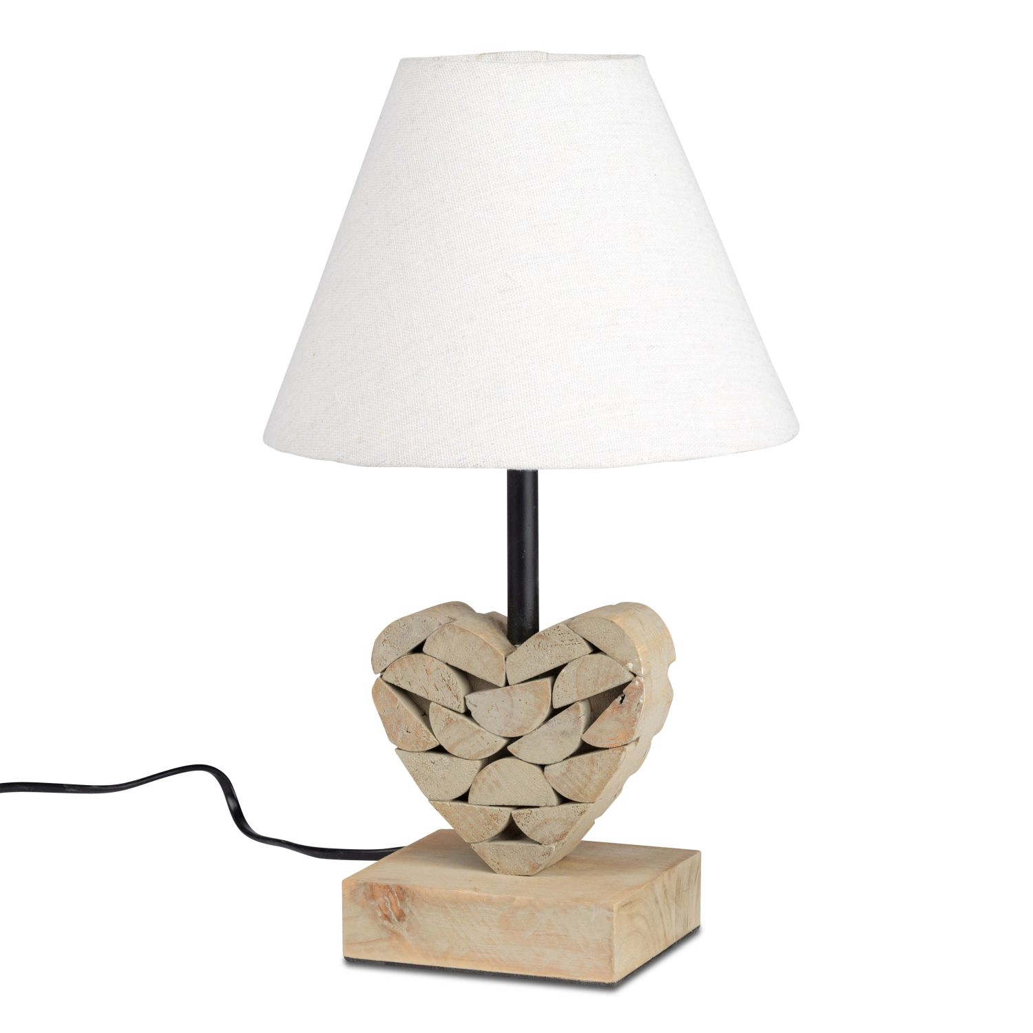Tischlampe mit einem Herz aus Holz und einem weißen Lampenschirm