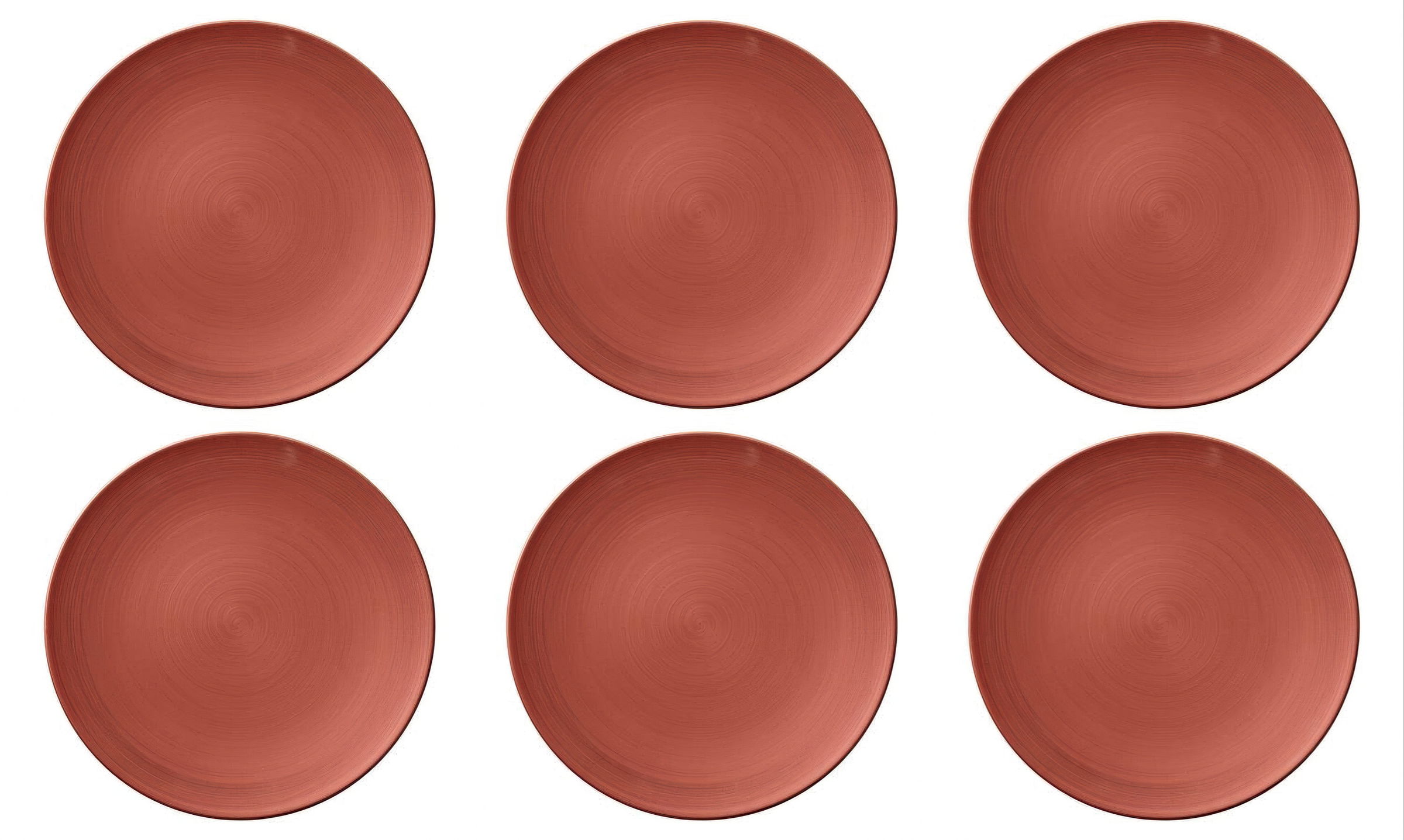 Sechs runde, terrakottafarbene Teller auf weißem Hintergrund, gleichmäßig angeordnet in zwei Reihen.