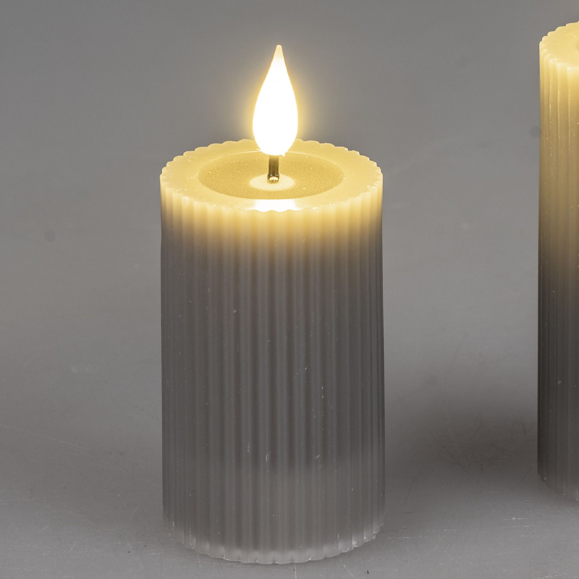 LED Kerze STREIFEN Höhe 8.5cm,Durchmesser 5cm grau mit Timer von FORMANO