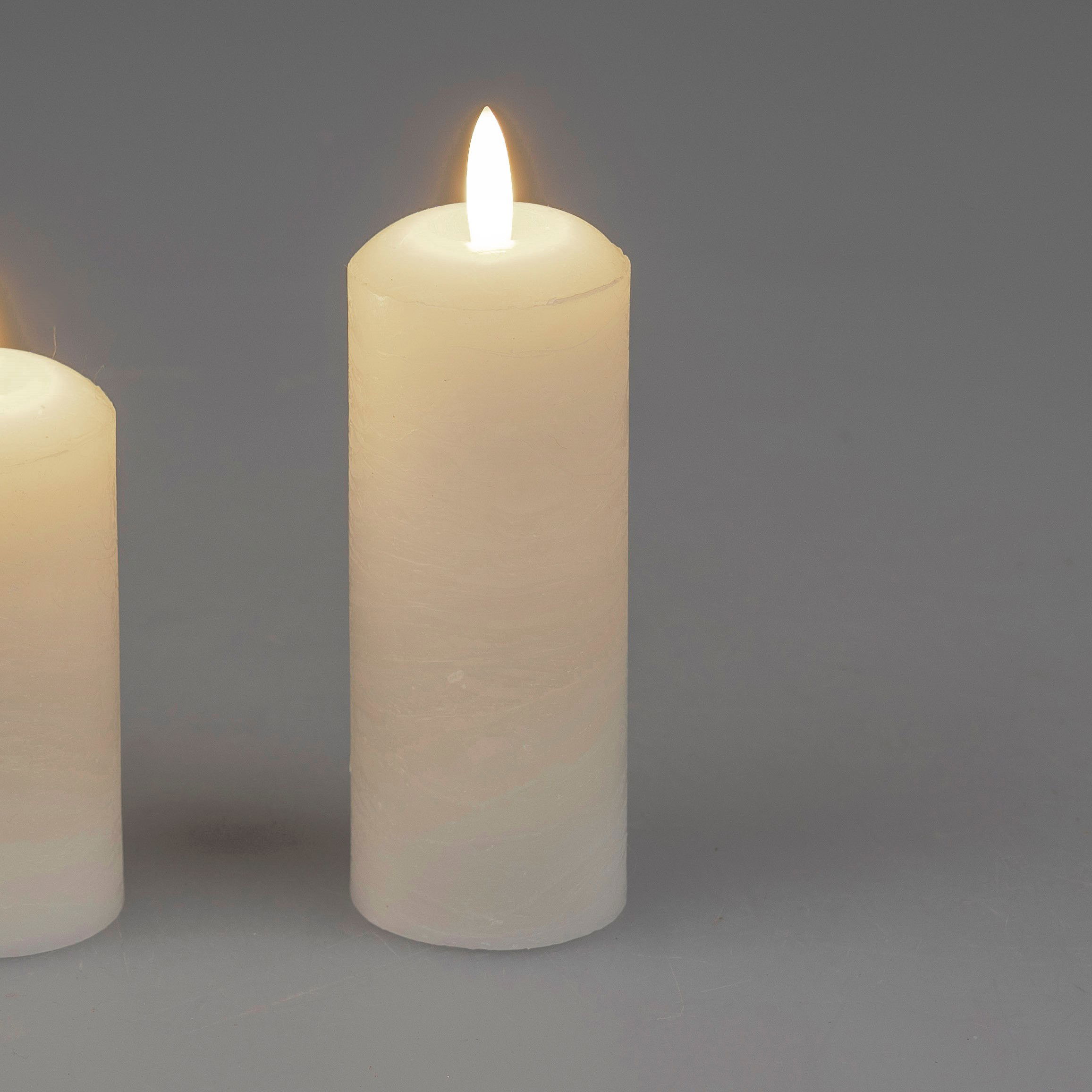 LED Kerze RUSTIK creme weiß Höhe 12cm,Durchmesser 5cm mit Timer aus Wachs von FORMANO