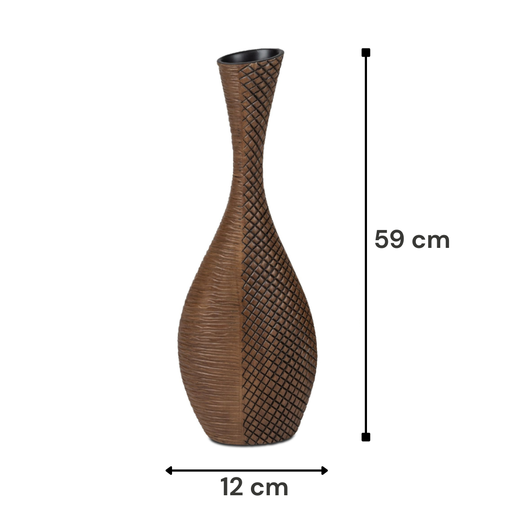 Braune Vase mit schmalem Hals, 59 cm hoch und 12 cm breit, mit strukturiertem Muster auf der Oberfläche.