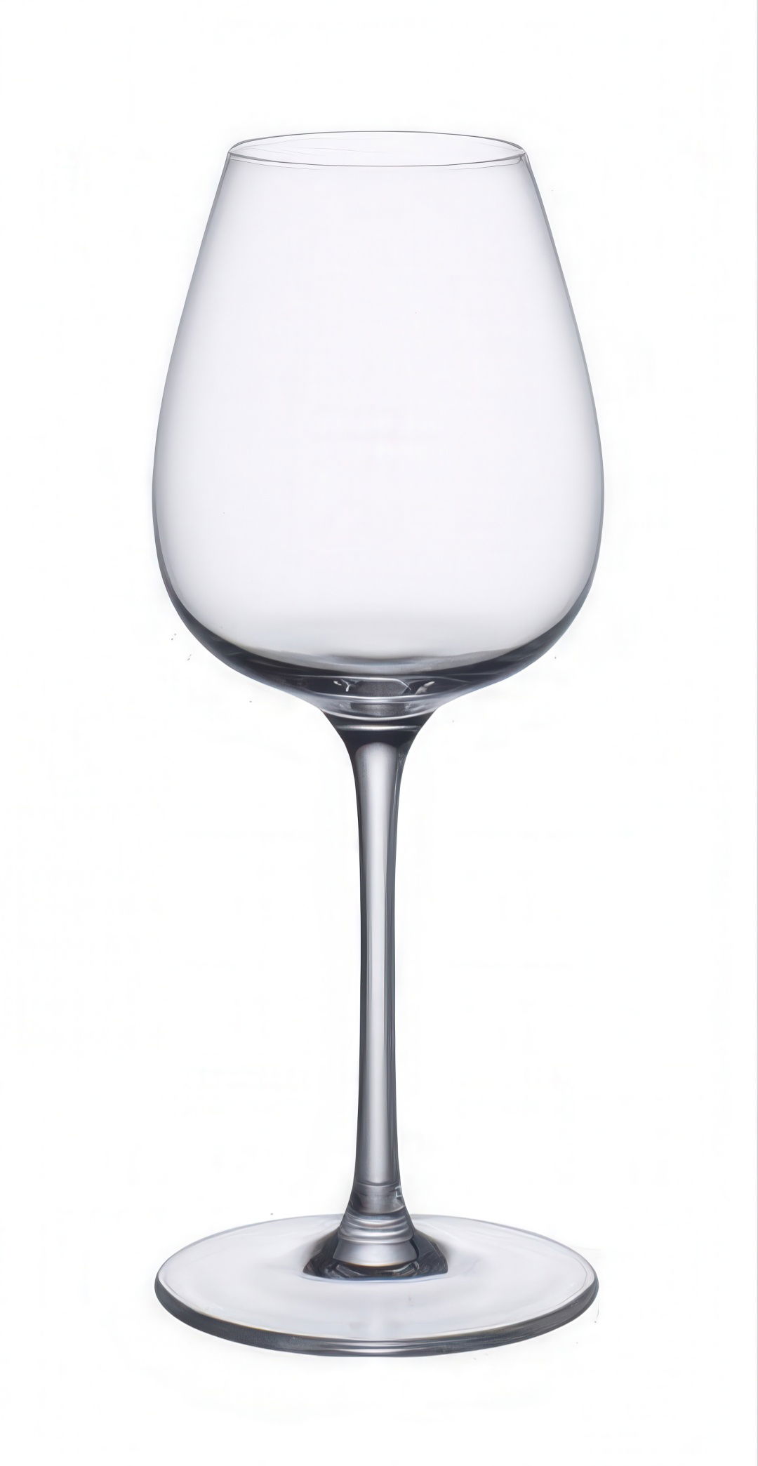 Ein transparenter Weinglas mit einem schmalen Stiel und einer breiten, runden Basis. Der obere Rand ist leicht gewölbt.