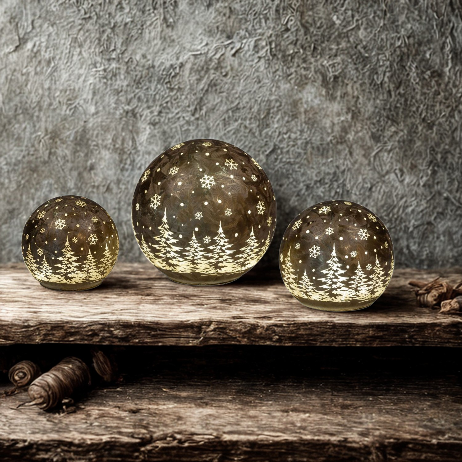 3er Set LED Deko Kugel FROSTY WINTERWALD braun auf Fensterbrett