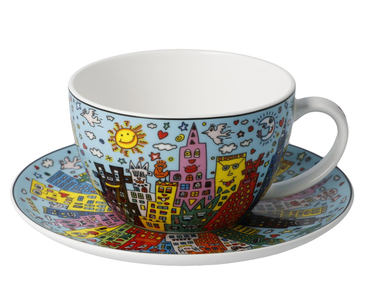 Bunte Tasse mit Stadtmotiven und Untertasse auf hellem Hintergrund