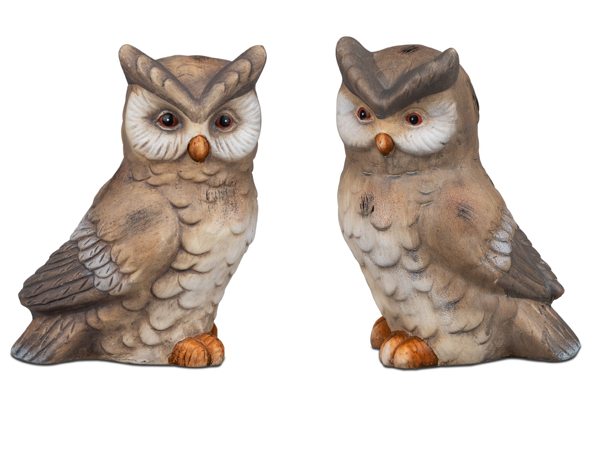 Zwei dekorative Eulenfiguren aus Keramik, eine von der Seite und eine frontal, mit detaillierter Federstruktur und großen Augen.