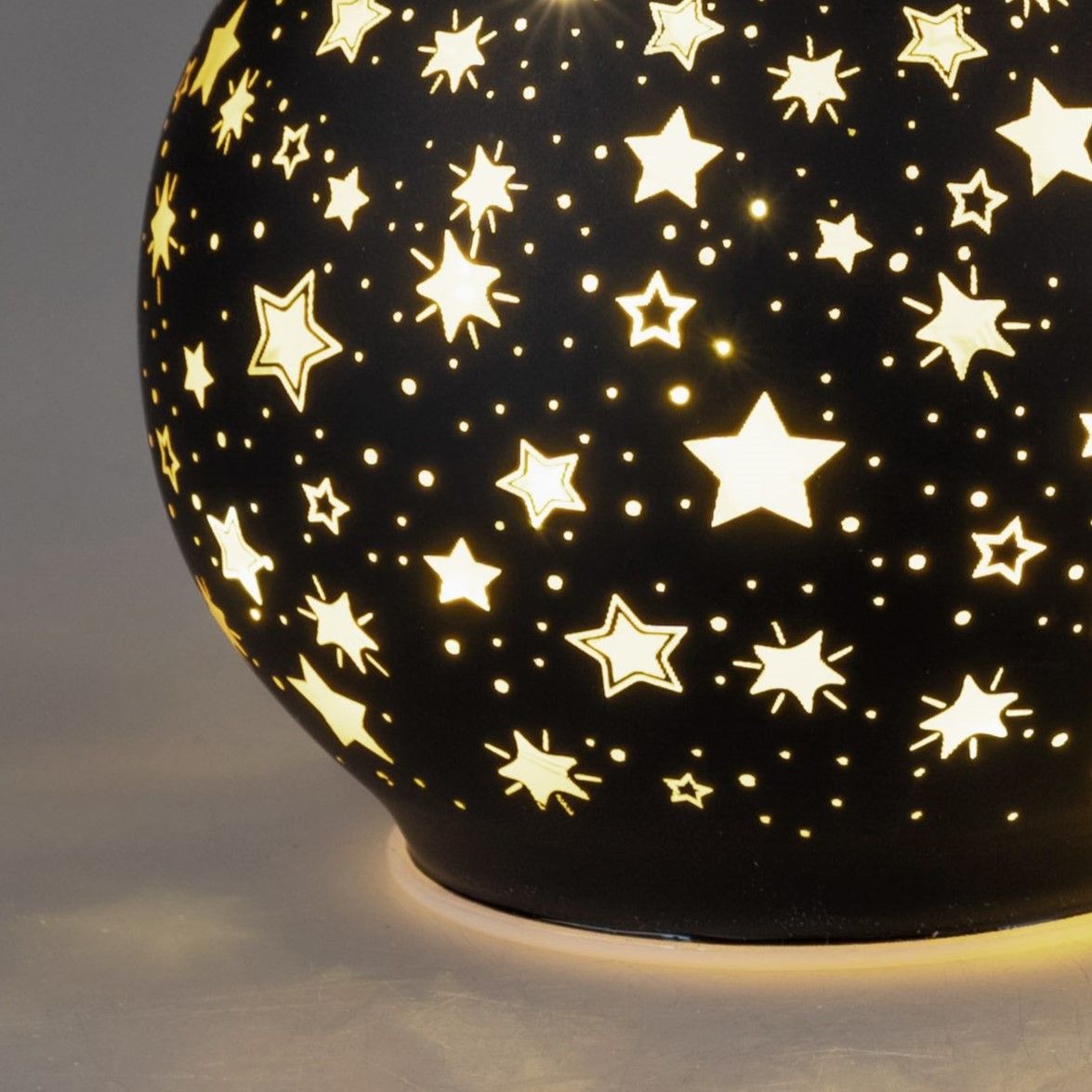 LED Dekoobjekt Tropfen FESTIVAL Sterne Höhe 16cm schwarz gold von FORMANO