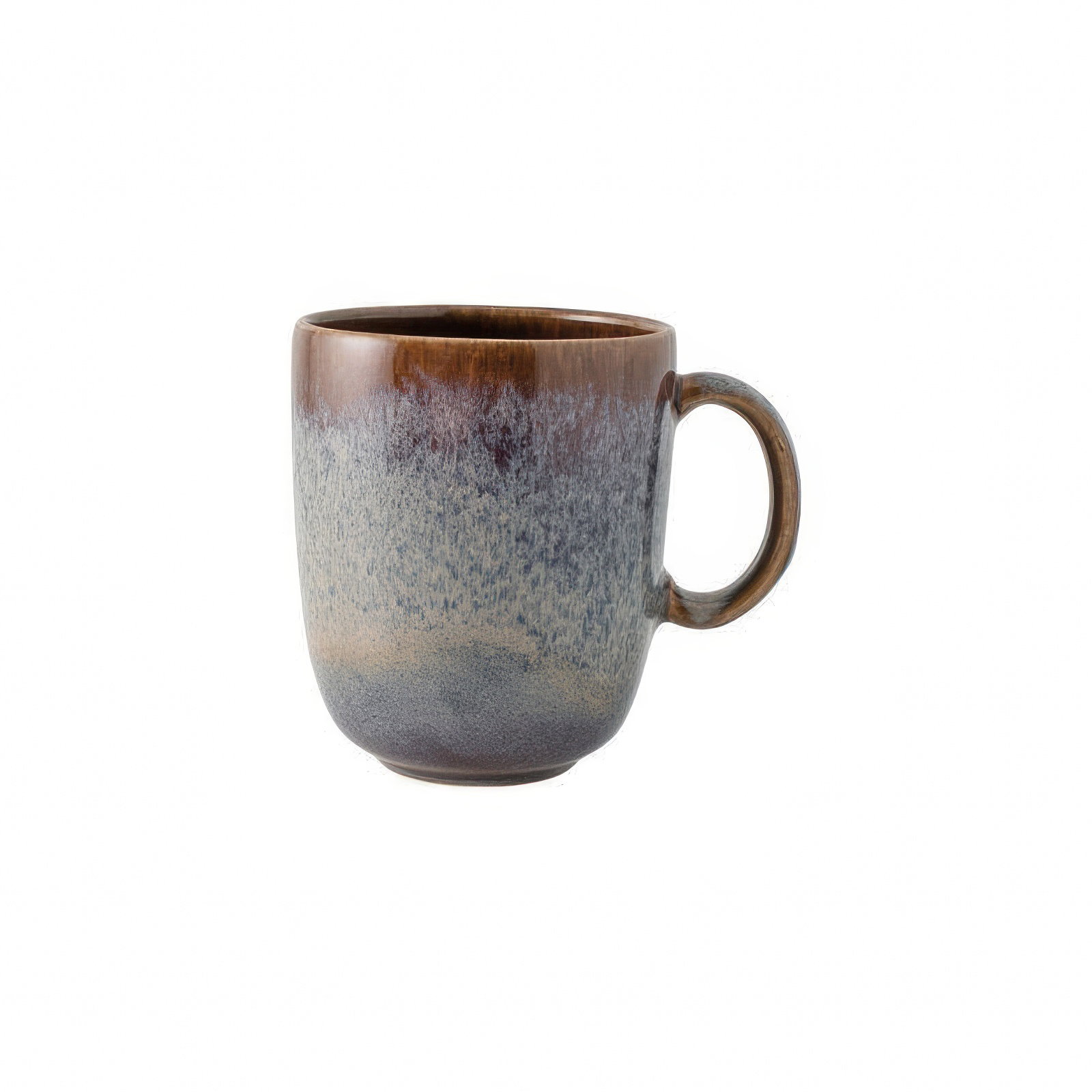 Braune Keramiktasse mit einem Farbverlauf von Dunkelbraun zu Hellblau. Sie hat einen runden Körper und einen seitlichen Henkel.